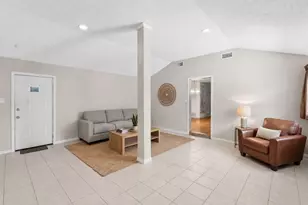 4611 S 2nd St, Austin, TX 78745 - Photo 9