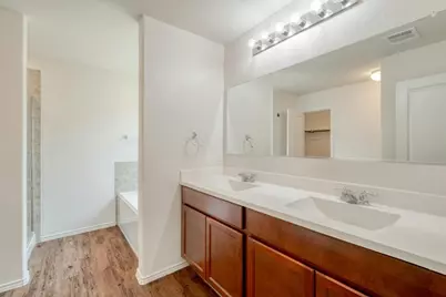 21608 Windmill Ranch Avenue, Pflugerville, TX 78660 - Photo 15