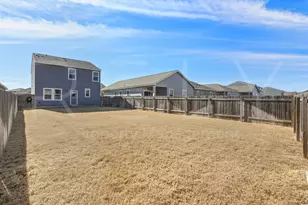 220 Wonderful Life Way, Jarrell, TX 76537 - Photo 31