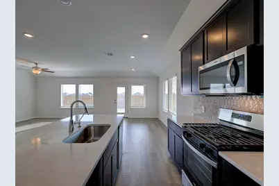 112 Holmby Drive, Hutto, TX 78634 - Photo 5