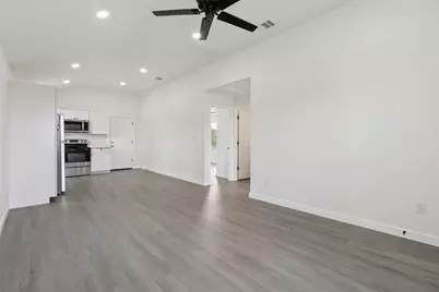 1087 Schubert Lane #C, Kyle, TX 78640 - Photo 5