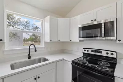 1087 Schubert Lane #C, Kyle, TX 78640 - Photo 9