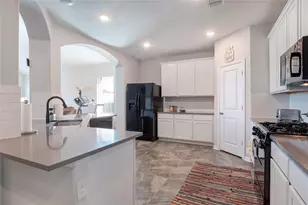 574 Sugar Cane Rd, Buda, TX 78610 - Photo 7