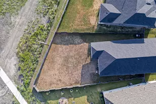 574 Sugar Cane Rd, Buda, TX 78610 - Photo 25