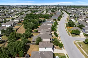 105 Lewisville Ln, Leander, TX 78641 - Photo 35
