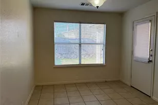 125 Camelia Pkwy, Kyle, TX 78640 - Photo 7