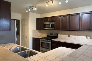 125 Camelia Pkwy, Kyle, TX 78640 - Photo 5