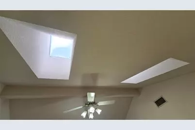 365 Pine Tree Loop, Bastrop, TX 78602 - Photo 5