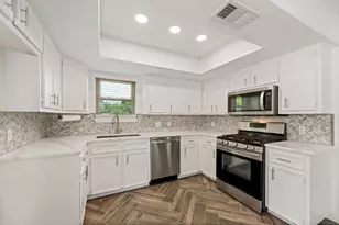 1006 Cresswell Dr, Pflugerville, TX 78660 - Photo 13