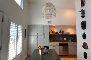 2200 Dickson Dr, Austin, TX 78704 - Photo 9