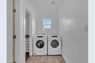 114 Crepe Myrtle Parkway, Elgin, TX 78621 - Photo 9