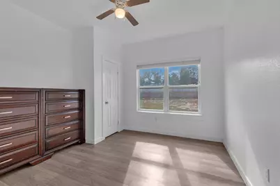 114 Crepe Myrtle Parkway, Elgin, TX 78621 - Photo 13