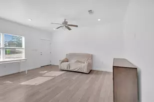 114 Crepe Myrtle Pkwy, Elgin, TX 78621 - Photo 7