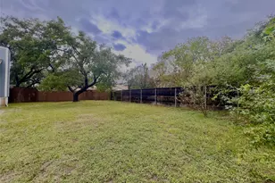 11917 Meadowfire Dr, Austin, TX 78758 - Photo 37