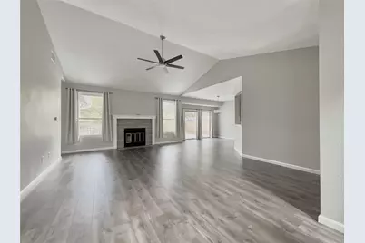 11917 Meadowfire Drive, Austin, TX 78758 - Photo 5