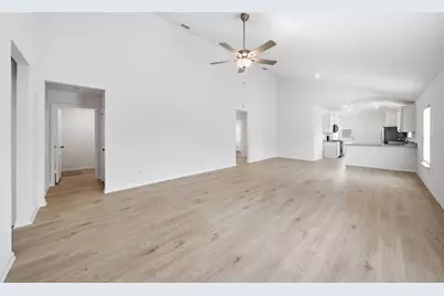 225 W Luna Blue Lane, Jarrell, TX 76537 - Photo 3