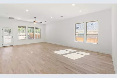 6909 Cliff Rose Drive, Spicewood, TX 78669 - Photo 9