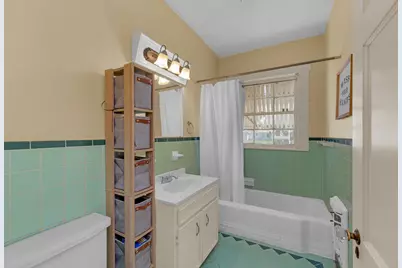 706 W 11th Street, Taylor, TX 76574 - Photo 27