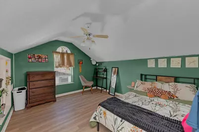 706 W 11th Street, Taylor, TX 76574 - Photo 31