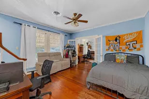 706 W 11th St, Taylor, TX 76574 - Photo 29