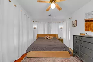 706 W 11th St, Taylor, TX 76574 - Photo 21