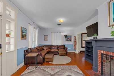 706 W 11th Street, Taylor, TX 76574 - Photo 5