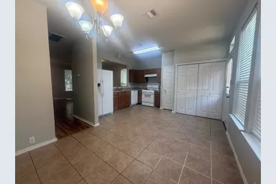 5689 Fergus #B, Kyle, TX 78640 - Photo 5