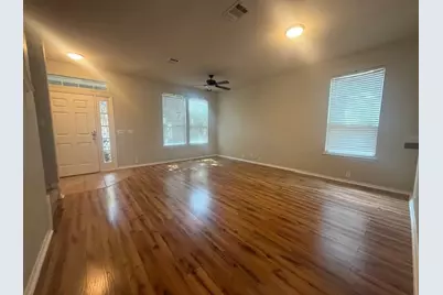 5689 Fergus #B, Kyle, TX 78640 - Photo 3