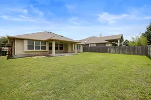 221 Loch Lomond St, Hutto, TX 78634 - Photo 25