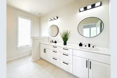 2309 Montopolis Drive #8, Austin, TX 78741 - Photo 15