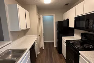 8913 Schick Rd, Austin, TX 78729 - Photo 5