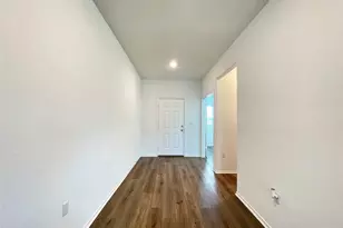 10501 Steinbeck Dr, Austin, TX 78747 - Photo 5