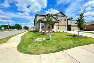 10501 Steinbeck Dr, Austin, TX 78747 - Photo 3