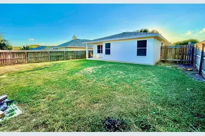 105 David Drive, Hutto, TX 78634 - Photo 17