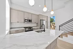 6502 Porter St, Austin, TX 78741 - Photo 3