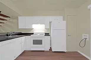 3454 Willowrun Dr, Austin, TX 78704 - Photo 7