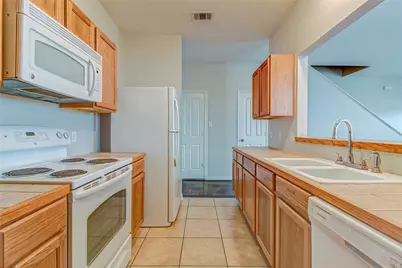 126 Sandstone Drive #D, Jarrell, TX 76537 - Photo 19