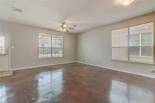 126 Sandstone Dr, Jarrell, TX 76537 - Photo 13