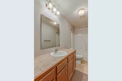 126 Sandstone Drive #D, Jarrell, TX 76537 - Photo 15