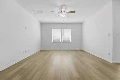 104 Childress Street, Hutto, TX 78634 - Photo 5