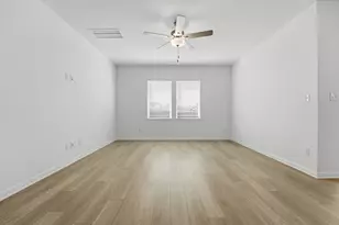 104 Childress St, Hutto, TX 78634 - Photo 5