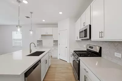 104 Childress Street, Hutto, TX 78634 - Photo 3