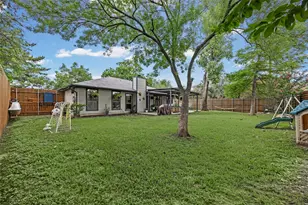7208 Reaburn St, Austin, TX 78749 - Photo 23