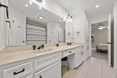 7208 Reaburn Street, Austin, TX 78749 - Photo 15