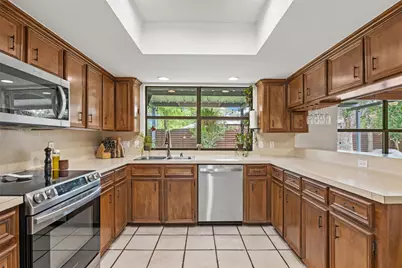 7208 Reaburn Street, Austin, TX 78749 - Photo 11