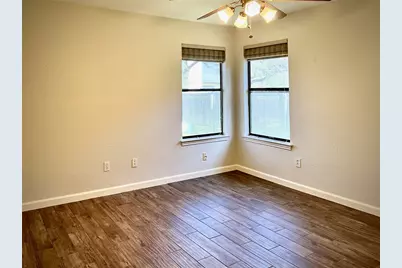 7010 Dallas Drive, Austin, TX 78729 - Photo 7