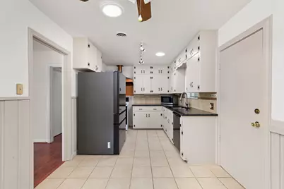1105 Alegria Road, Austin, TX 78757 - Photo 5