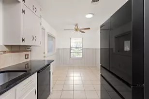 1105 Alegria Rd, Austin, TX 78757 - Photo 9