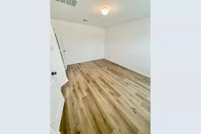 437 Perfect World Loop, Jarrell, TX 76537 - Photo 7