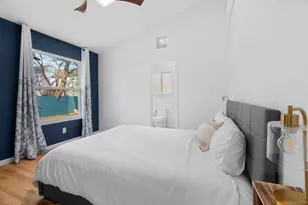2204 Delcrest Dr, Austin, TX 78704 - Photo 9